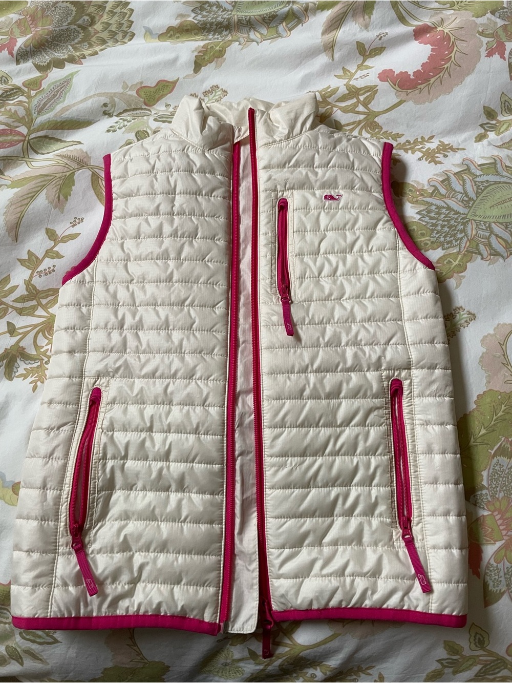 Vineyard Vines Pink and Cream Quilted Shell Vest